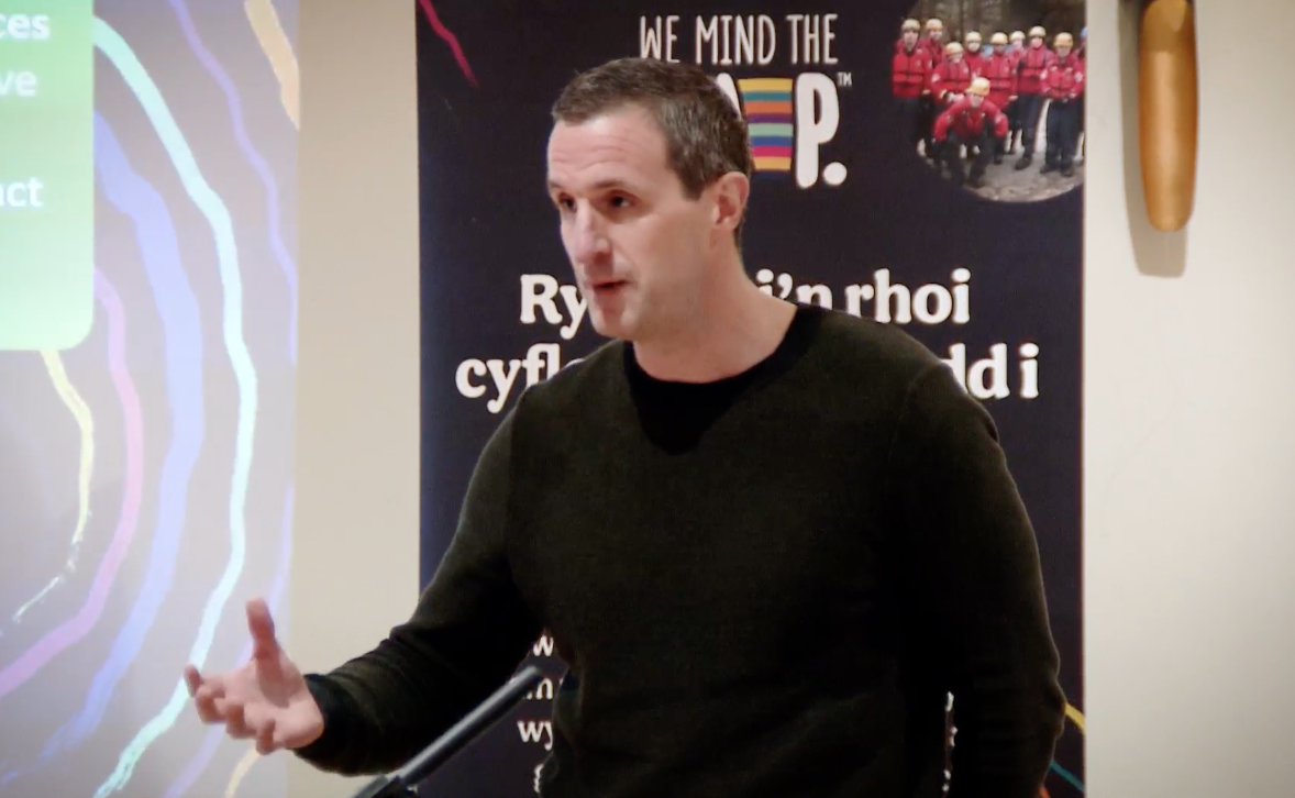 Featured Video Thumbnail